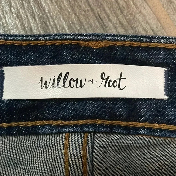 Willow & Root The Mom jean Medium wash Women’s size 25 Style WR150A Distressed - Picture 5 of 13